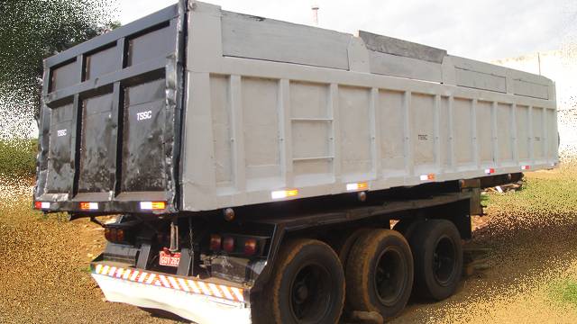 CARRETA CA�AMBA 3 EIXOS CAR / S.REBOQUE / BASCULANTE SR / RANDON