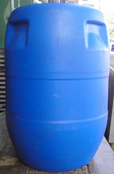 BOMBONA PL�STICA DE 100 LITROS 2 BOCAS USADA
